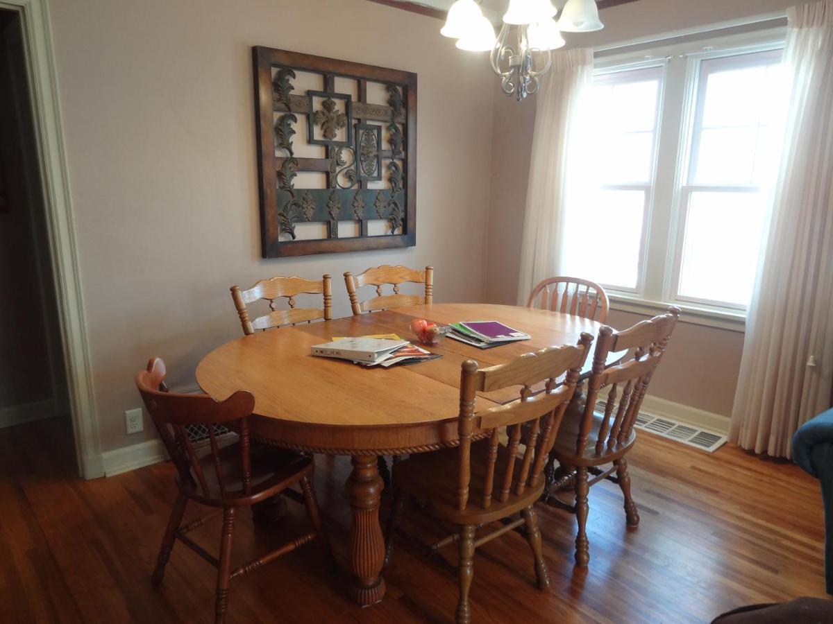 Covered By Faith Rentals -Storybook Home Rochester Bagian luar foto