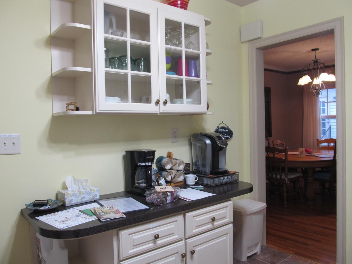 Covered By Faith Rentals -Storybook Home Rochester Bagian luar foto