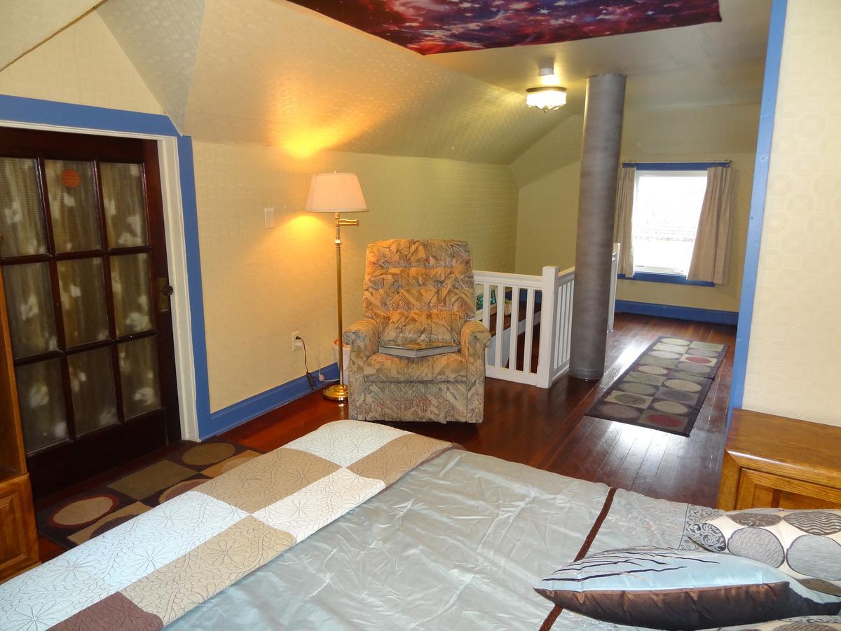 Covered By Faith Rentals -Storybook Home Rochester Bagian luar foto